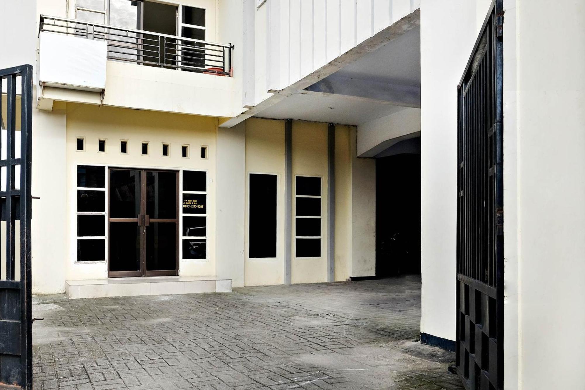 Hotel Spot On 2610 Zn Makassar